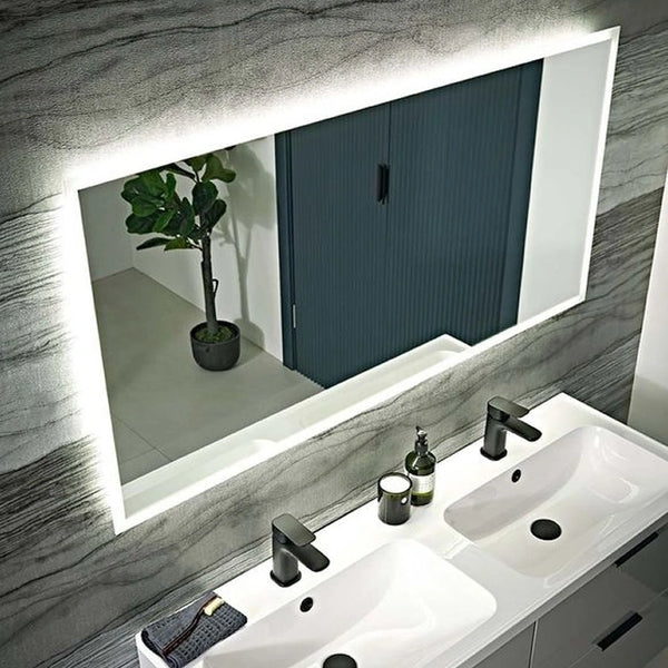 Tavistock Beta Illuminated 450mm X 600mm Mirror With Multi Touch Control Heater & Infrared Sensor BTM045